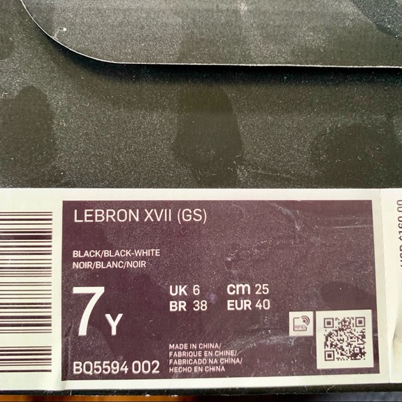 Nike Lebron XVII 17 Lakers In the Arena Oreo Black White Shoes 7Y/ Women’s 8.5 - Picture 8 of 10